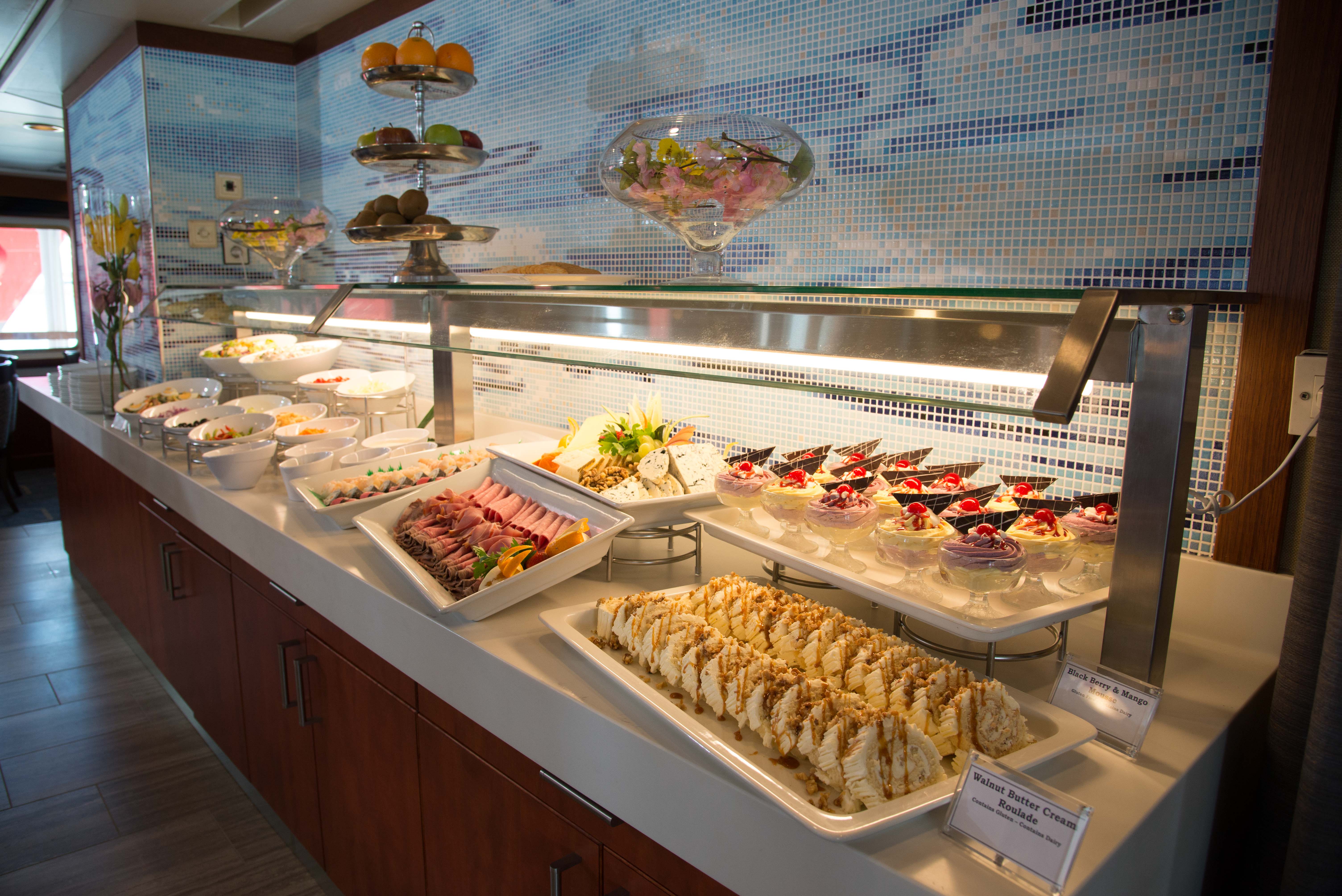 Quark Expeditions Ocean Adventurer Dining Room 12.jpg